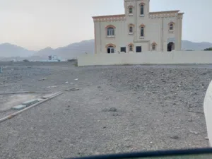 للبيع ارض في حي الفيحاء ولاية سمائل