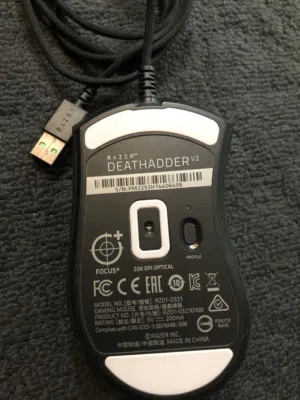Razer Deathadder v2 للبيع بحالة جيدة جدا