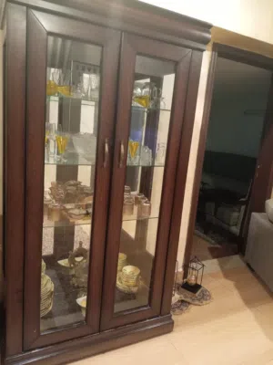 بوفيه سفره في حاله جديده بسعر مغري قابل للتفاوض