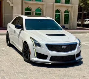 كاديلاك CTS V خليجي موديل 2017 ثمان سلندر سوبرجارج 6.2L فل اوبشن بحالة الوكالة