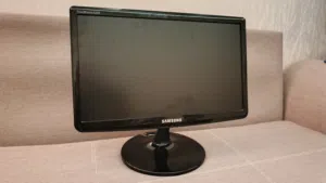 شاشة سامسونج LCD للبيع