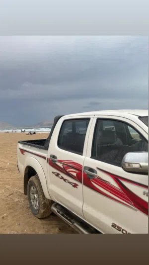 Used Toyota Hilux in Al Mukalla