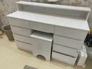 تسريحه+كرسي للبيع