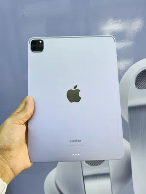 iPad Pro(M2 4th Generation 11inch) 256gb Shop Warranty One Month it's Very Clean Good Condition 100%