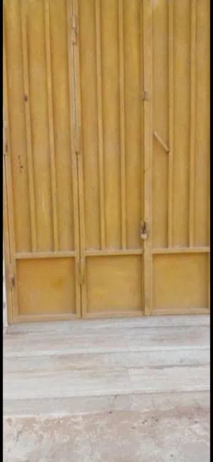 محل جديد للإيجار مخزن او غذا ئية