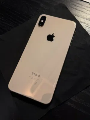 iPhone XS Max (Extremely Clean)