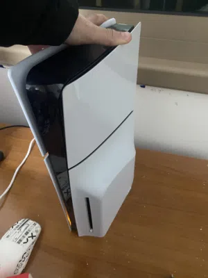 PS5 نسخة سليم ديجتال مستعمل سنه مع كود بلاك أوبس 6