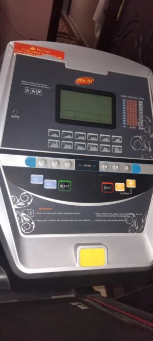 جهاز مشي كهربائي ماركة Pro Fit