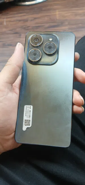 Tecno Spark 256 GB in Ajman
