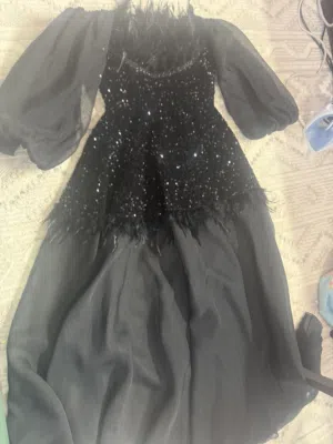 فستان سهرة جميل جداً لبسة واحدة فقط