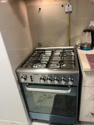 Tornado cooker - 60 cm - 4 hobs - Like new