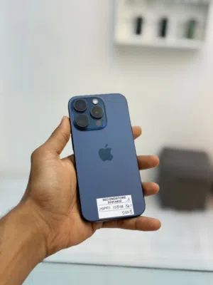 iPhone 15 Pro 128 GB Fine and smooth device - Good condition