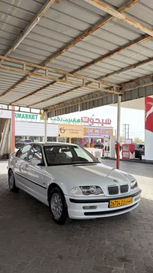 لبيع بي ام دبليو 318 خليجي عمان مستخدم الثاني بدون حوادث بحالة وكاله