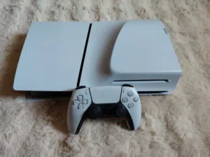 PS5 SLIM نظيف جدا