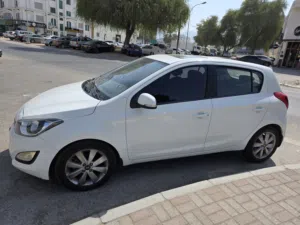 هيونداي i20 نظيفه استعمال بنت
