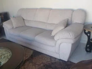 طقم كنب الدب و طاولة معيشة