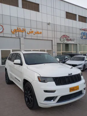 Used Jeep Grand Cherokee in Muscat