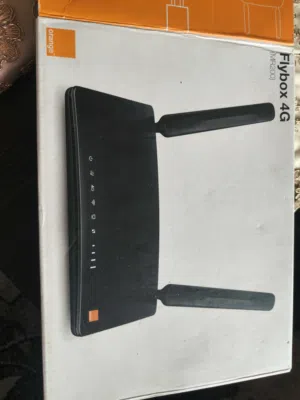 لقطة للبيع! راوتر و ماي فاي عدد ثنينOrange Flybox 4G (MR200) الأصلي - إنترنت سريع وقوي