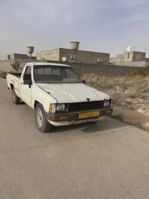تويوتا هايلوكس  موديل  88  للبيع   المكان بني وليد