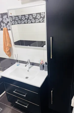 أطقم حمامات . مستعمل0