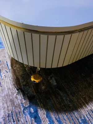 طاولة صالون