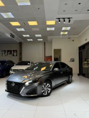 Used Nissan Altima in Ajman