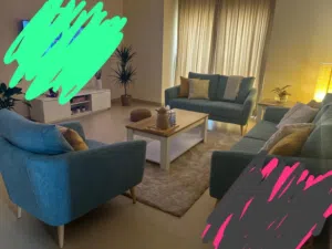 طقم كنب وطاولتين