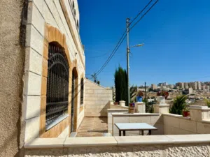 200 m2 4 Bedrooms Townhouse for Sale in Amman Al-Marqab