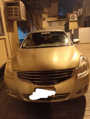 Nissan Altima model 2010