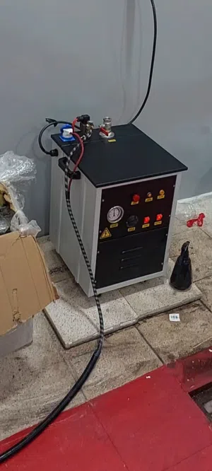 ماكينة بخار صناعية 10 لتر . بقوة 10 بار .  صناعة تركية .