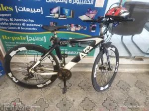Bicycle in Excellent Condition + Full Accessory Bundle