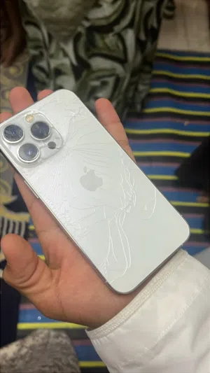 Apple iPhone 13 Pro 256 GB in Al Dakhiliya