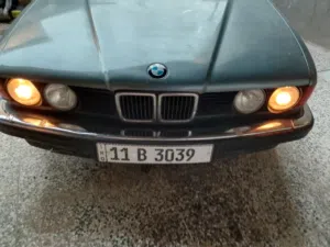 BMW 735L م/1989
