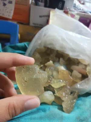 زجاج ليبي صحراوي