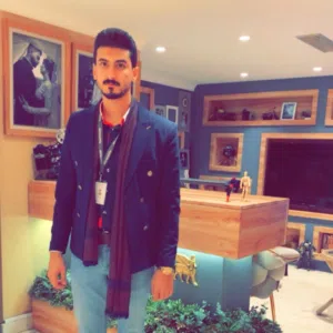 علي 