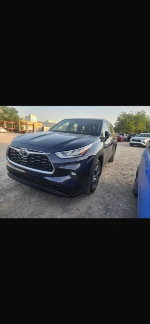Used Toyota Highlander in Amman