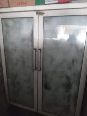 عده مطعم بيتزا كامله