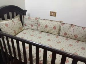 تخت اطفال  للبيع