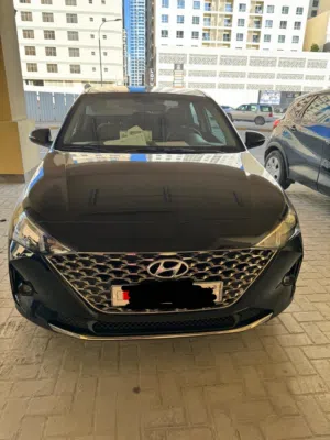 Hyundai Accent 2023 - Mid option - Midnight Blue