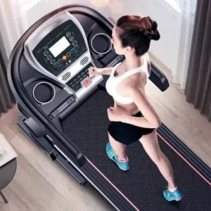 جهاز ركض w 7000 world fitness كفاله سنه انحدار كهربائي 15 درجه اعلى وزن استخدام 160 كغم سرعه 20 كم
