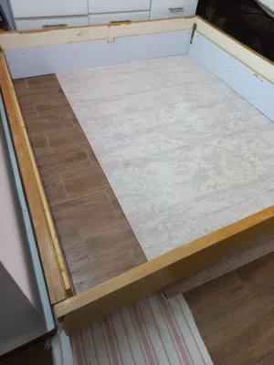 تخت مجوز خشب لاتيه