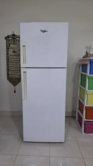 ثلاجة Whirlpool  400 لتر  مستعملة بحالة جيدة جدا  السعر 45 دينار  قابل للتفاوض البسيط لدواعي السفر