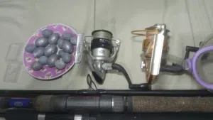 للبيع با اعلي سعر عدد 2قصبه طول 240وطول 230 و رصاص وصيدات القوبقوب و وادوات اخره كما مواضح في الصوره