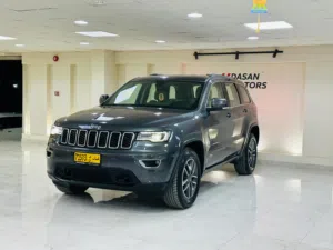 Jeep Grand Cherokee  2019  Oman Car  Excelent Condition