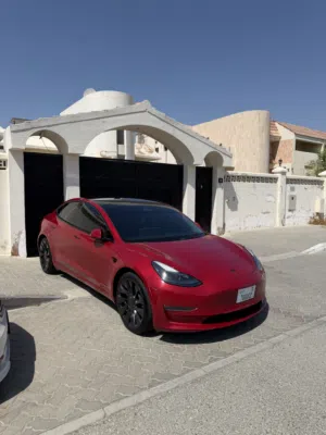 Used Tesla Model 3 in Sharjah