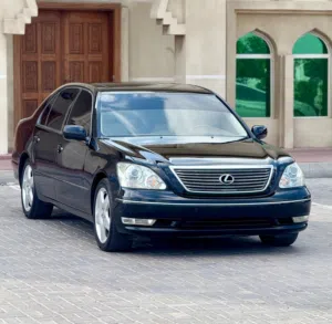 Used Lexus LS in Ajman