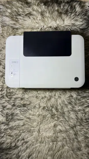 طابعه  HP Deskjet 1510 مخزنه نظيفه   او للبدل ايفون 11 وفوق