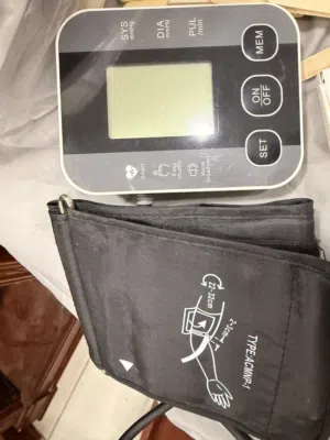 جهاز قياس ضغط الدم
