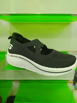 Comfort Shoes . Skechers . 361