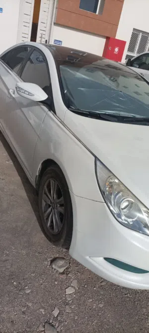 Hyundai Sonata 2011 model